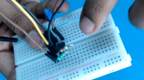 connect-2-resistors-on-the-pin-6