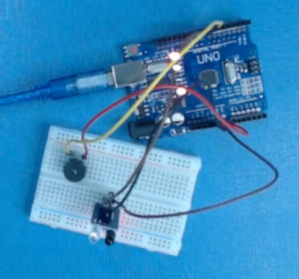 connect-the-buzzer-on-the-digital-pin-7-of-the-arduino